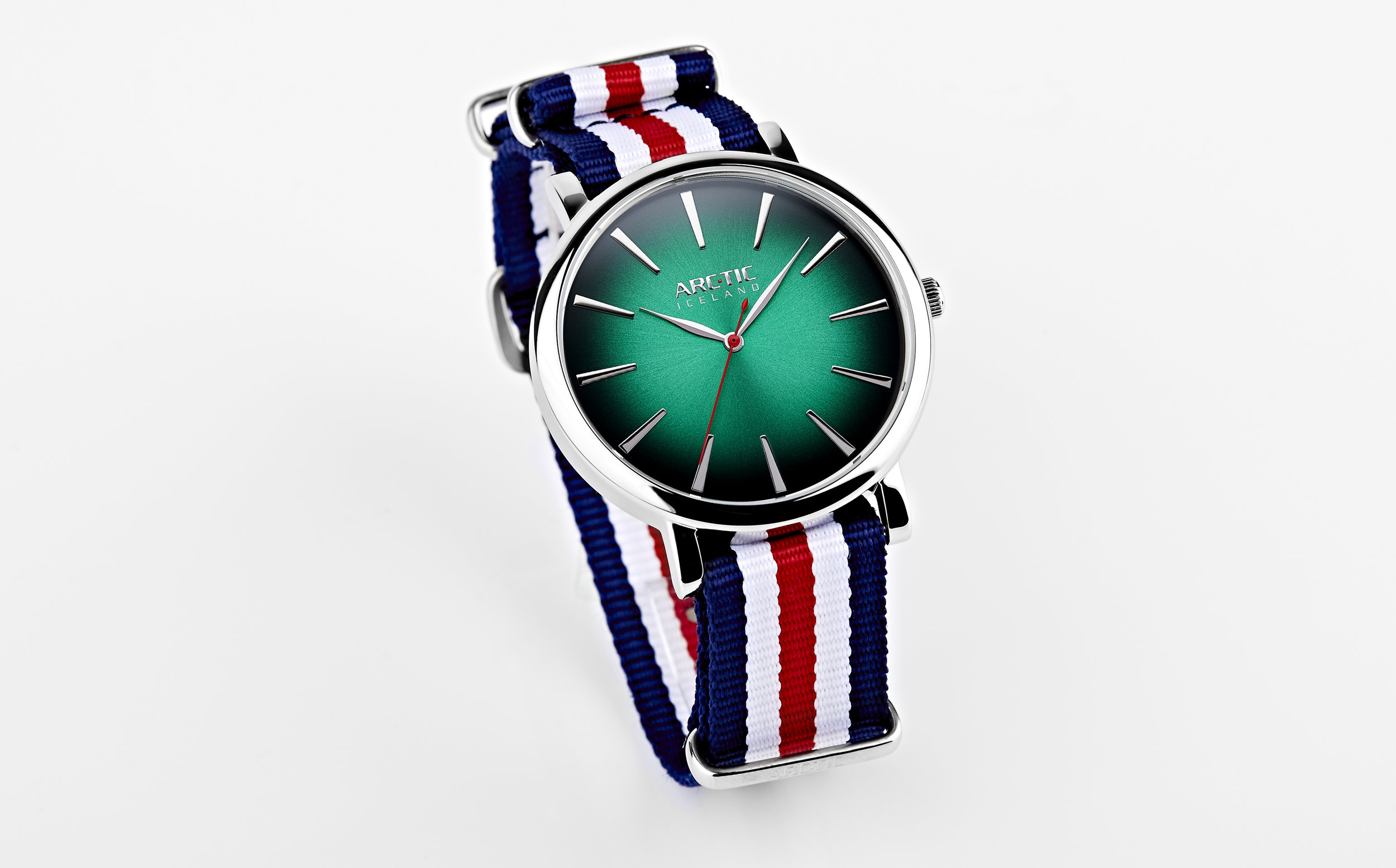 Retro Aurora Green — ArcTic Iceland